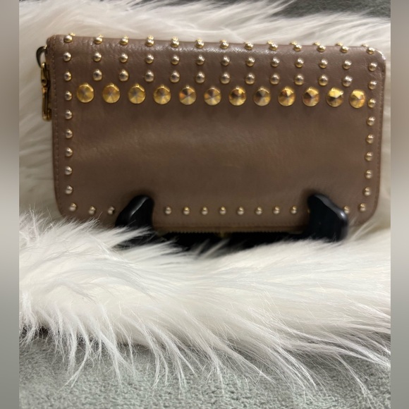 MIU MIU ZIPPY WALLET - Picture 2 of 16